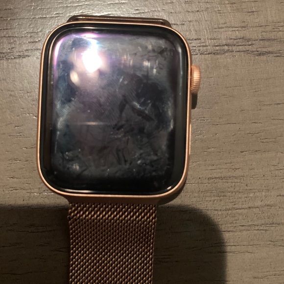 SOLD Apple Watch series 4 - Picture 3 of 6
